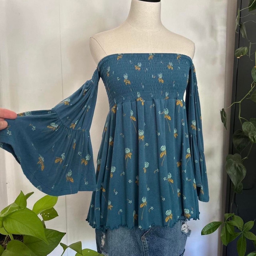 Free People Teal Blue Floral Off The Shoulder Bell Sleeve Smocked Top XS